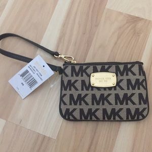 Sm Michael Kors wristlet